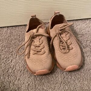 Little girls sneakers